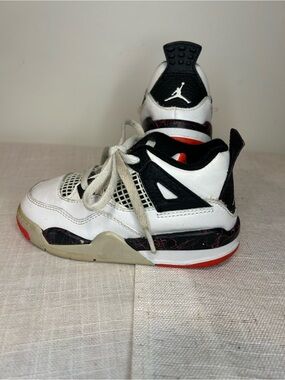 Nike Air Jordan 4 Retro Flight Kids White Black and Red Sneaker